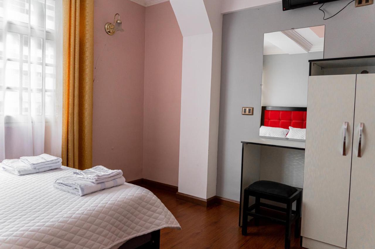 Hotel Residencial Velia & Victoria à Cochabamba Extérieur photo